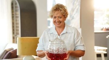 Кадр из Клюквенный щербет 104 серия